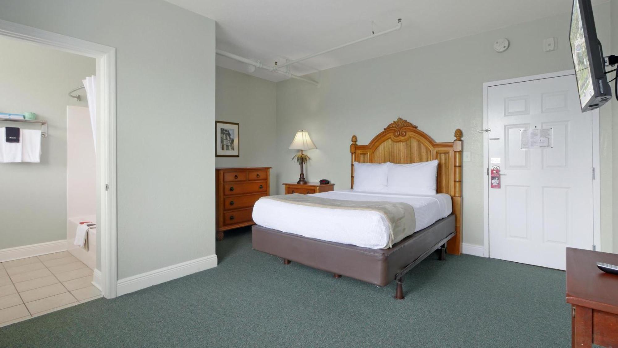 Crystal Bay Historic Hotel St. Petersburg Ngoại thất bức ảnh