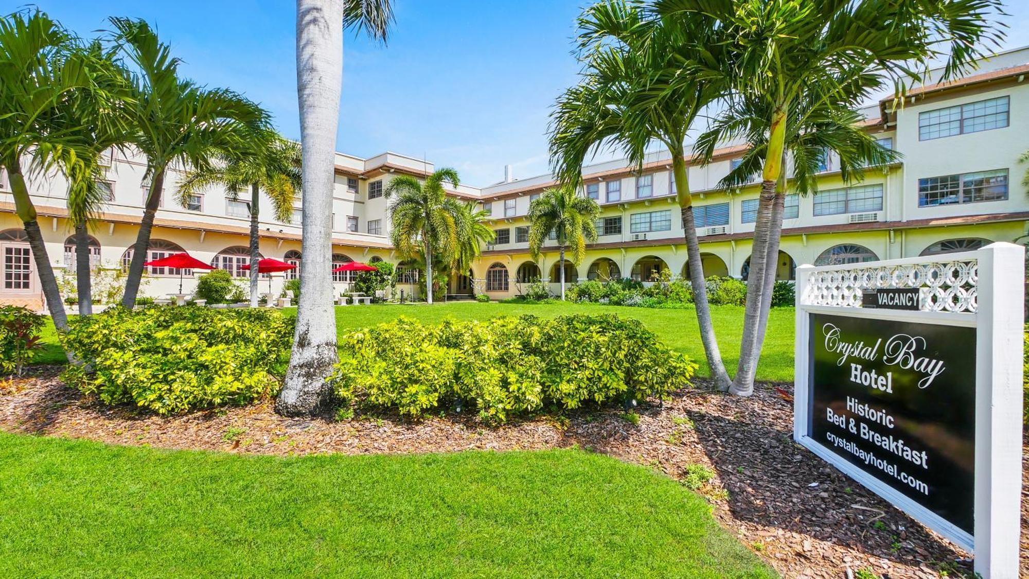 Crystal Bay Historic Hotel St. Petersburg Ngoại thất bức ảnh