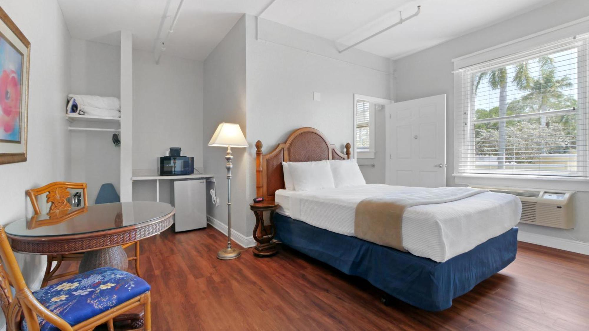 Crystal Bay Historic Hotel St. Petersburg Ngoại thất bức ảnh