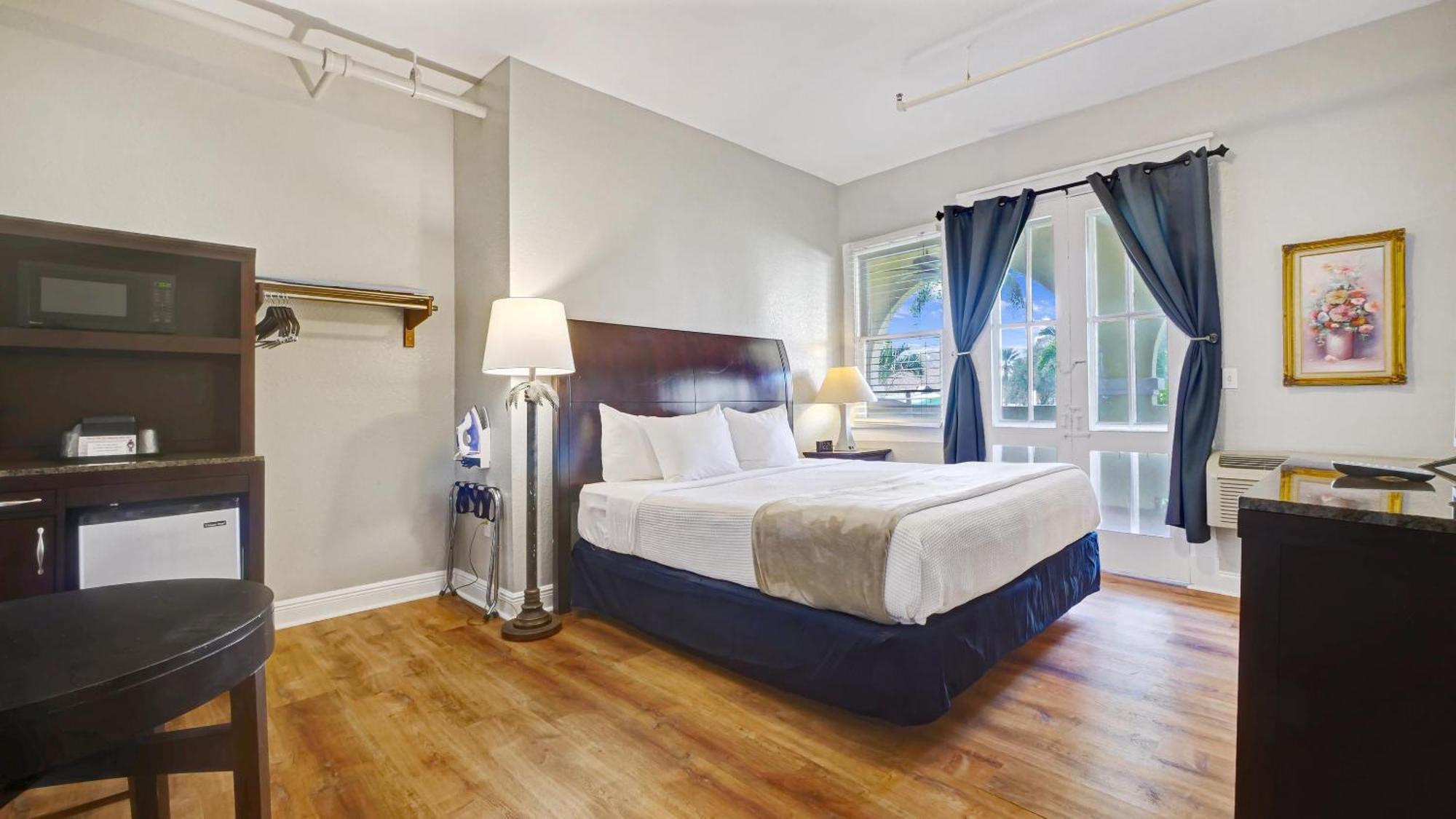 Crystal Bay Historic Hotel St. Petersburg Ngoại thất bức ảnh